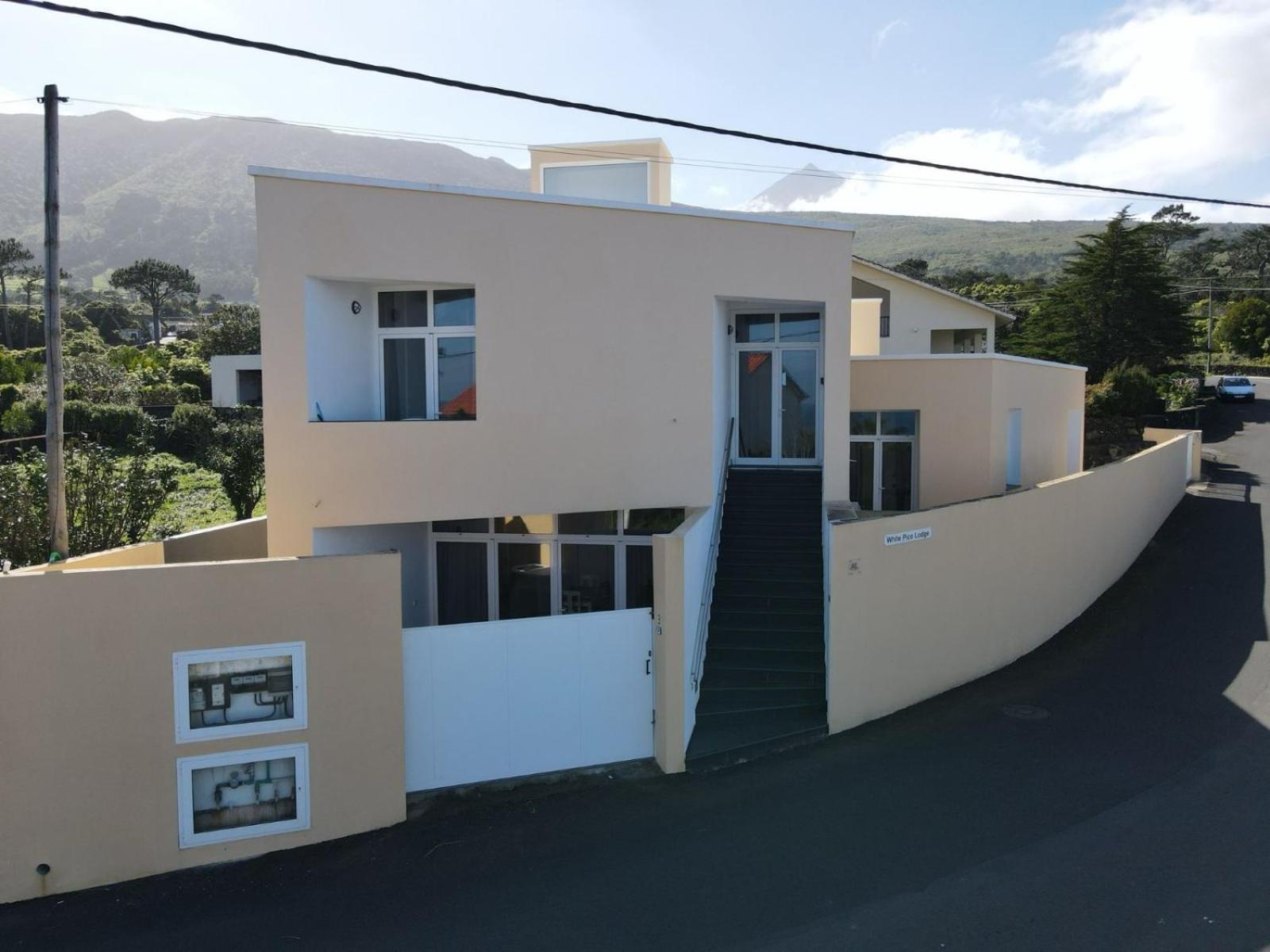 White Pico Lodge São Roque do Pico المظهر الخارجي الصورة